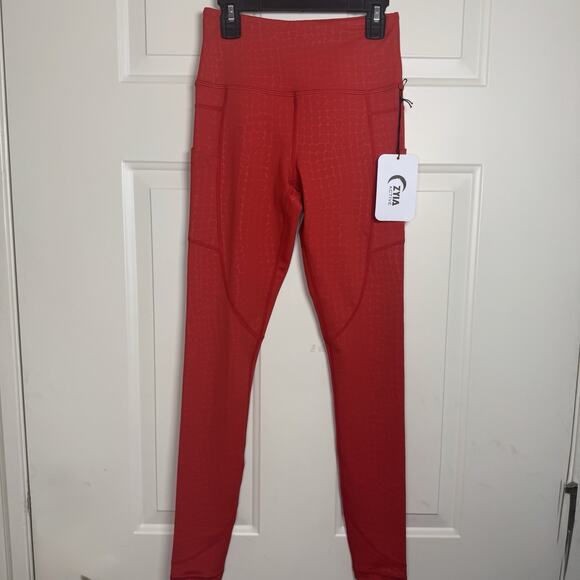 ZYIA Pants - NEW Zyia Active Red Scales Pocket Light N Tight Workout Leggings Women’s Size 2